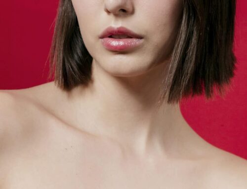 Zmarszczki na dekolcie – RosaMed Clinic